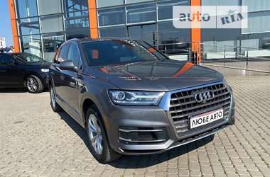 Позашляховик / Кросовер Audi Q7 2017 в Львові