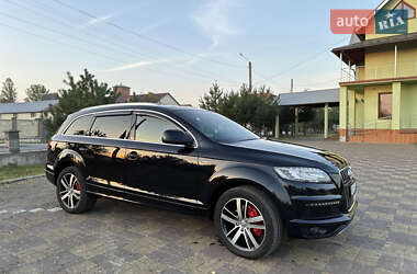 Внедорожник / Кроссовер Audi Q7 2010 в 