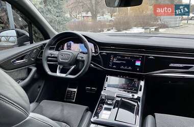 Внедорожник / Кроссовер Audi Q7 2020 в 