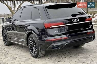 Внедорожник / Кроссовер Audi Q7 2020 в 