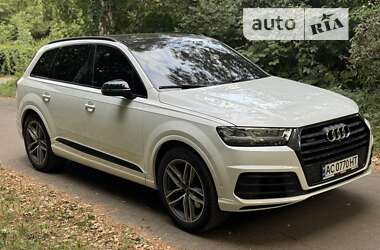 Позашляховик / Кросовер Audi Q7 2018 в Києві