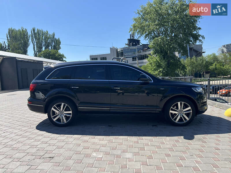 Внедорожник / Кроссовер Audi Q7 2011 в Запорожье