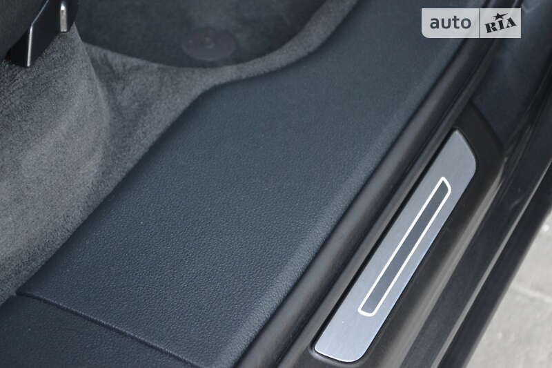Позашляховик / Кросовер Audi Q7 2019 в Рівному