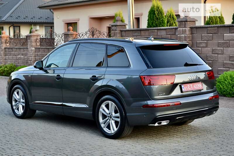 Позашляховик / Кросовер Audi Q7 2019 в Рівному