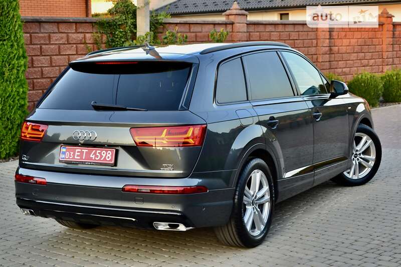 Позашляховик / Кросовер Audi Q7 2019 в Рівному