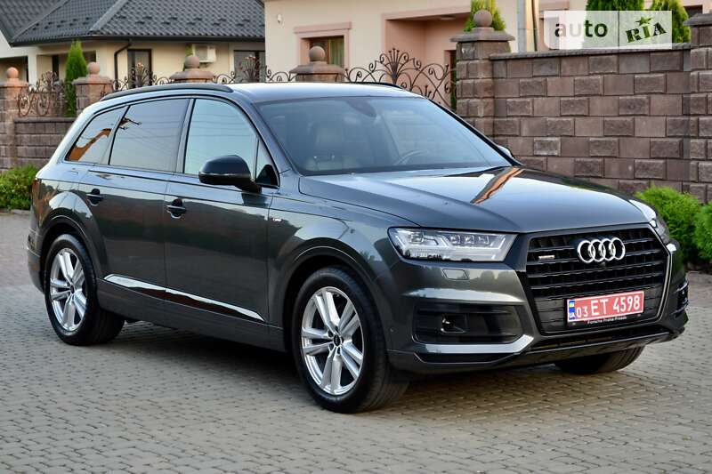 Позашляховик / Кросовер Audi Q7 2019 в Рівному