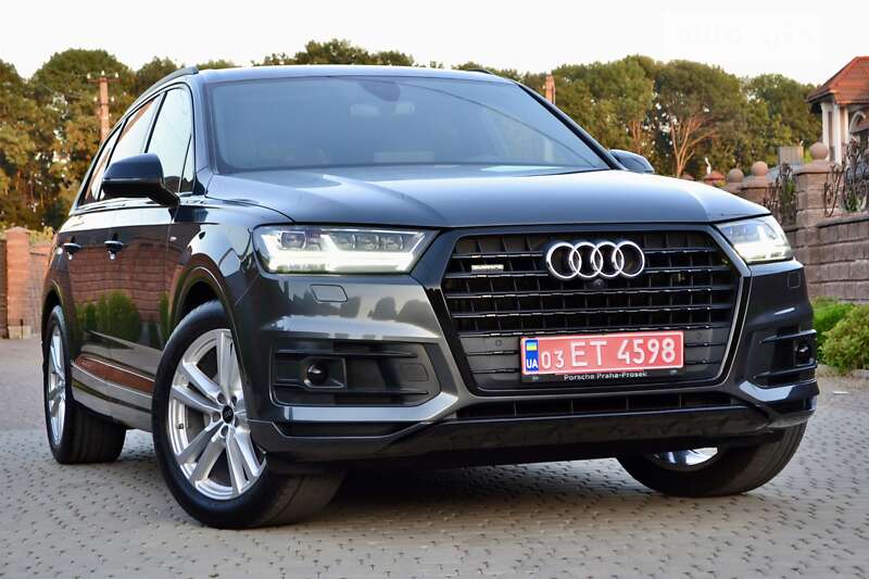 Позашляховик / Кросовер Audi Q7 2019 в Рівному
