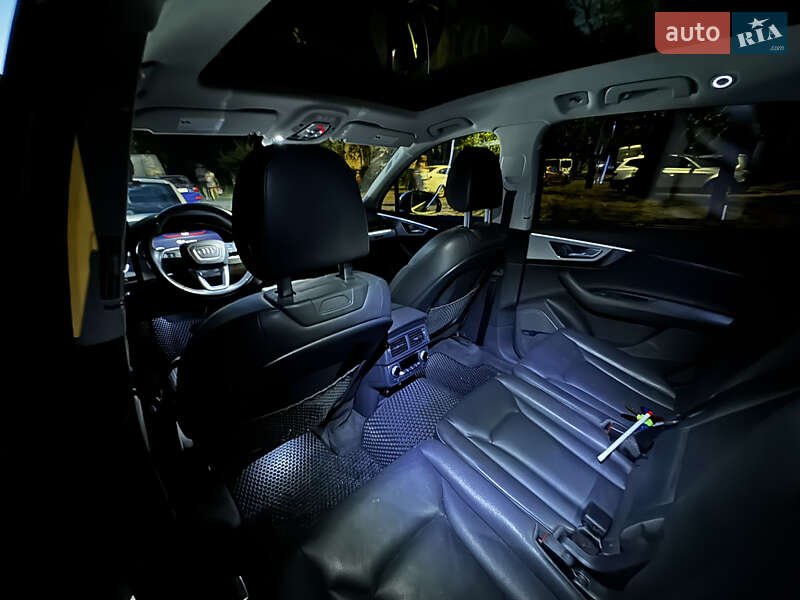 Внедорожник / Кроссовер Audi Q7 2018 в Львове
