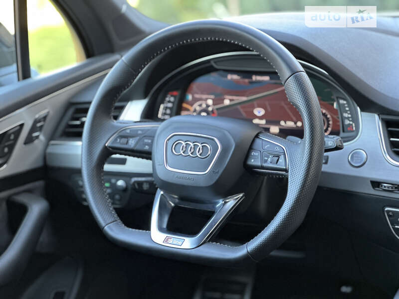 Позашляховик / Кросовер Audi Q7 2019 в Рівному
