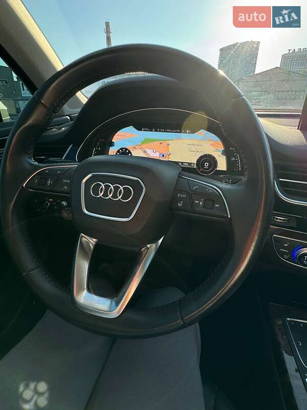 Позашляховик / Кросовер Audi Q7 2017 в Києві фото 18 Позашляховик / Кросовер Audi Q7 2017 в Києві