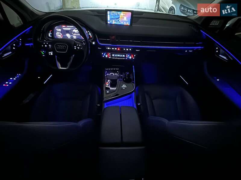 Позашляховик / Кросовер Audi Q7 2017 в Києві фото 31 Позашляховик / Кросовер Audi Q7 2017 в Києві