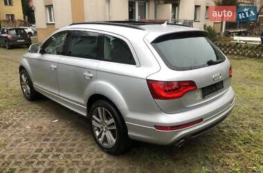 Позашляховик / Кросовер Audi Q7 2012 в 