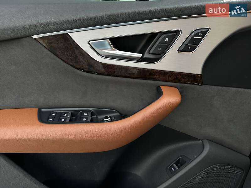 Позашляховик / Кросовер Audi Q7 2015 в Рівному фото 24 Позашляховик / Кросовер Audi Q7 2015 в Рівному