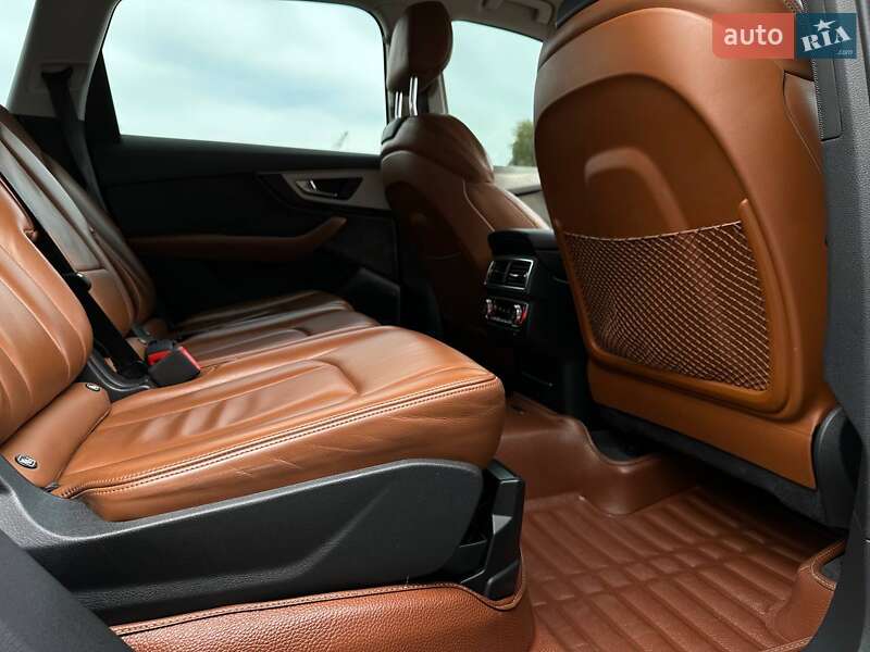 Позашляховик / Кросовер Audi Q7 2015 в Рівному фото 53 Позашляховик / Кросовер Audi Q7 2015 в Рівному