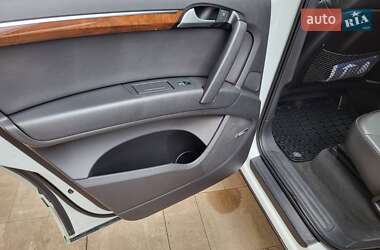 Внедорожник / Кроссовер Audi Q7 2014 в 