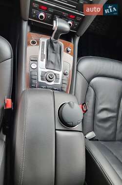 Внедорожник / Кроссовер Audi Q7 2014 в 