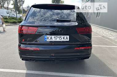 Внедорожник / Кроссовер Audi Q7 2018 в 