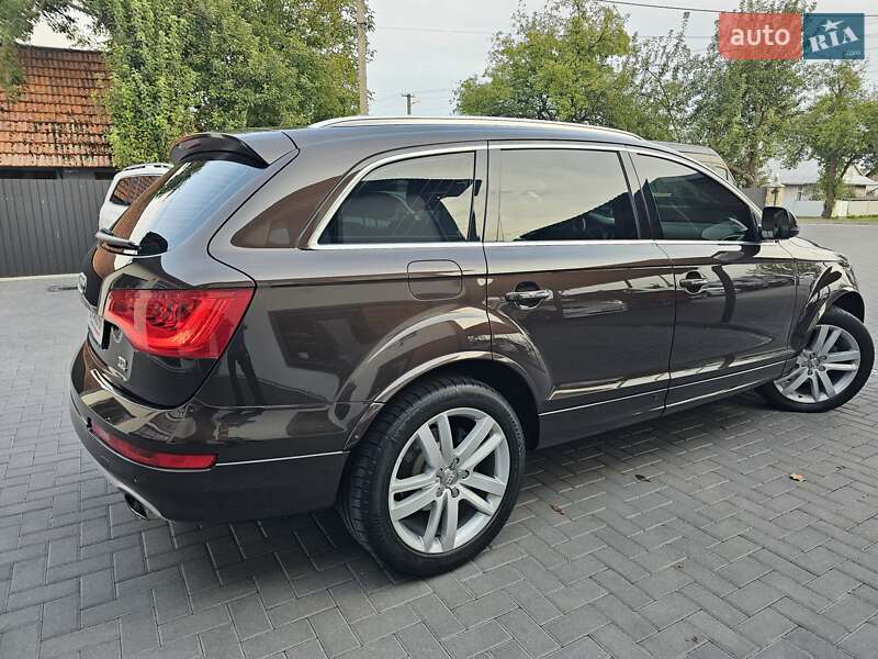 Позашляховик / Кросовер Audi Q7 2012 в Коломиї