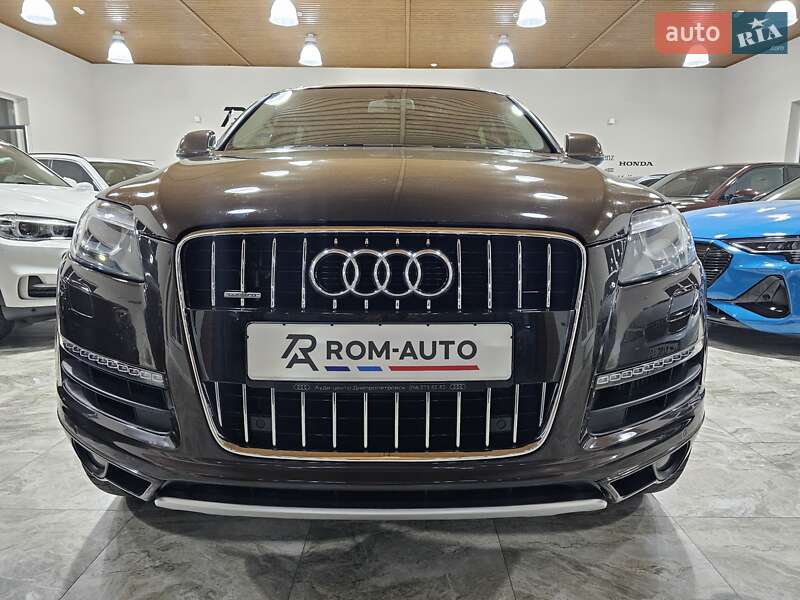 Позашляховик / Кросовер Audi Q7 2012 в Коломиї
