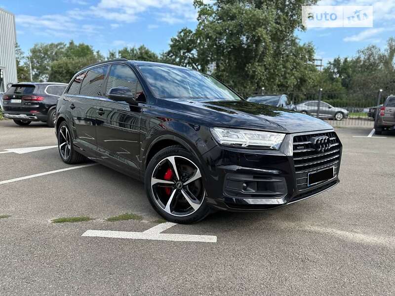 Позашляховик / Кросовер Audi Q7 2017 в Києві