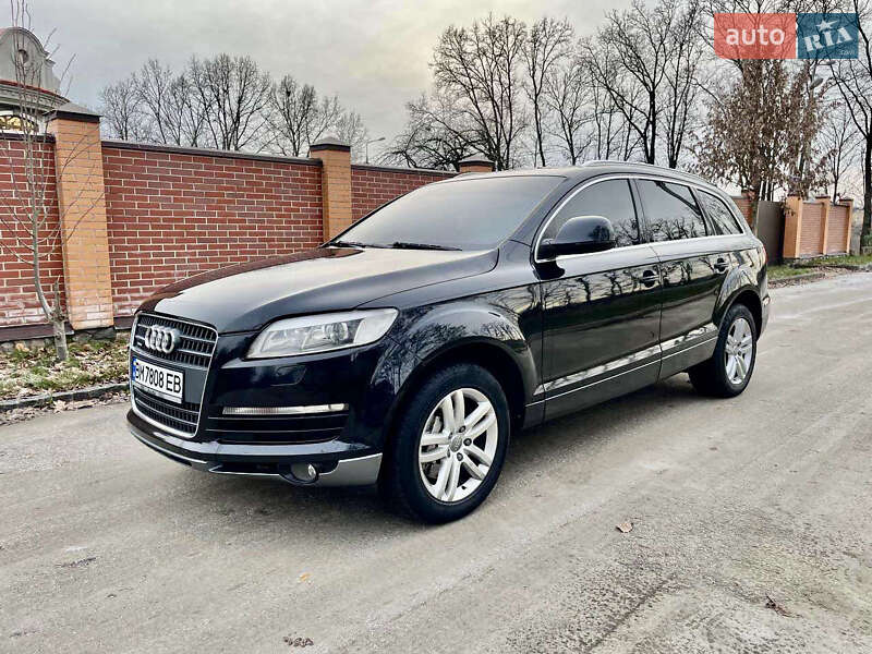 Внедорожник / Кроссовер Audi Q7 2007 в Сумах