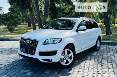 Внедорожник / Кроссовер Audi Q7 2014 в Киеве