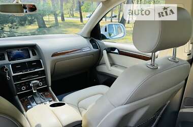 Внедорожник / Кроссовер Audi Q7 2014 в Киеве