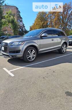 Внедорожник / Кроссовер Audi Q7 2015 в Киеве