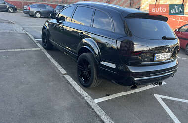 Позашляховик / Кросовер Audi Q7 2014 в 