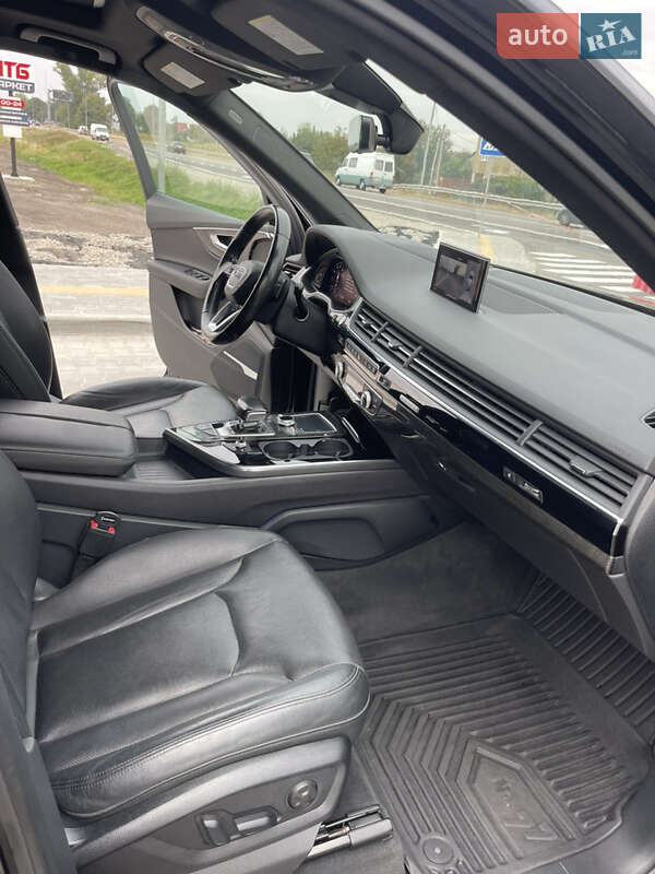 Позашляховик / Кросовер Audi Q7 2017 в Бродах