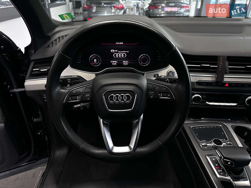 Внедорожник / Кроссовер Audi Q7 2017 в Нововолынске