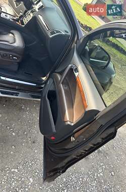Позашляховик / Кросовер Audi Q7 2013 в 