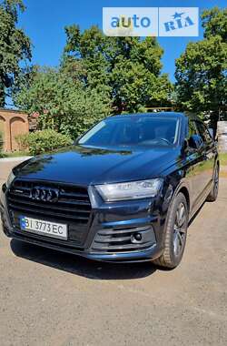 Позашляховик / Кросовер Audi Q7 2017 в Полтаві