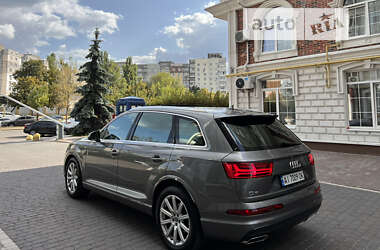 Внедорожник / Кроссовер Audi Q7 2015 в Киеве