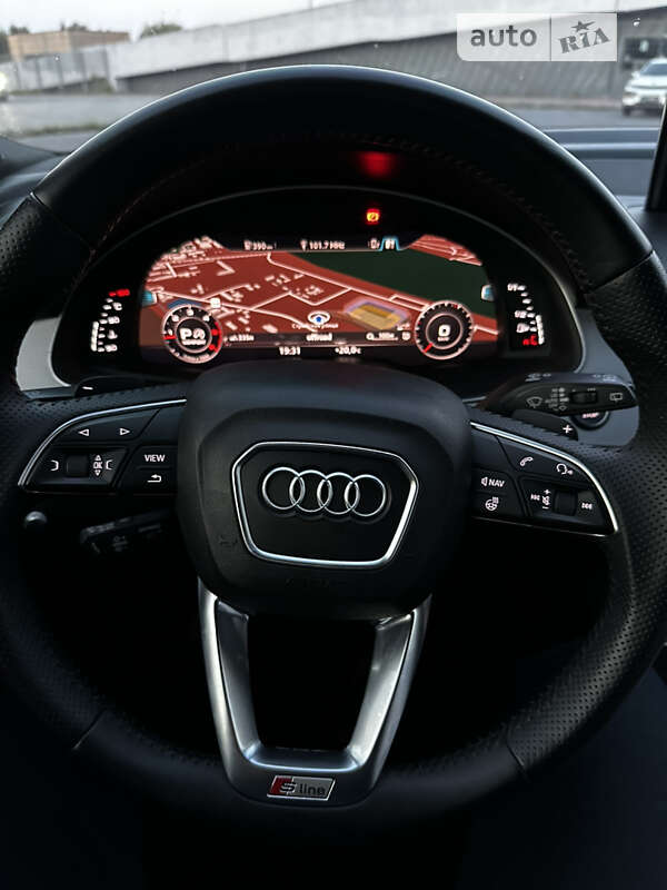 Позашляховик / Кросовер Audi Q7 2015 в Львові