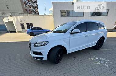 Позашляховик / Кросовер Audi Q7 2012 в Києві