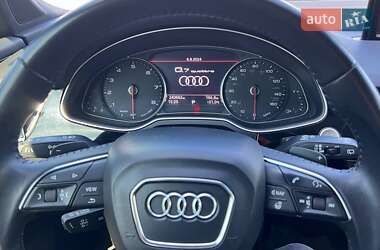 Внедорожник / Кроссовер Audi Q7 2017 в 