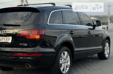 Внедорожник / Кроссовер Audi Q7 2006 в Черновцах