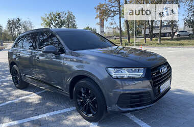 Внедорожник / Кроссовер Audi Q7 2018 в Киеве