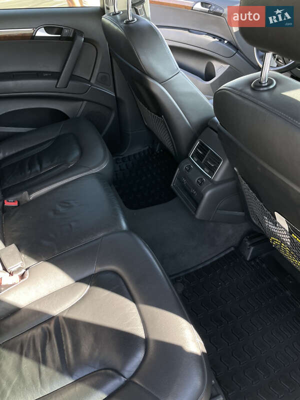 Внедорожник / Кроссовер Audi Q7 2015 в Львове