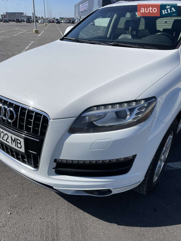 Внедорожник / Кроссовер Audi Q7 2015 в Львове