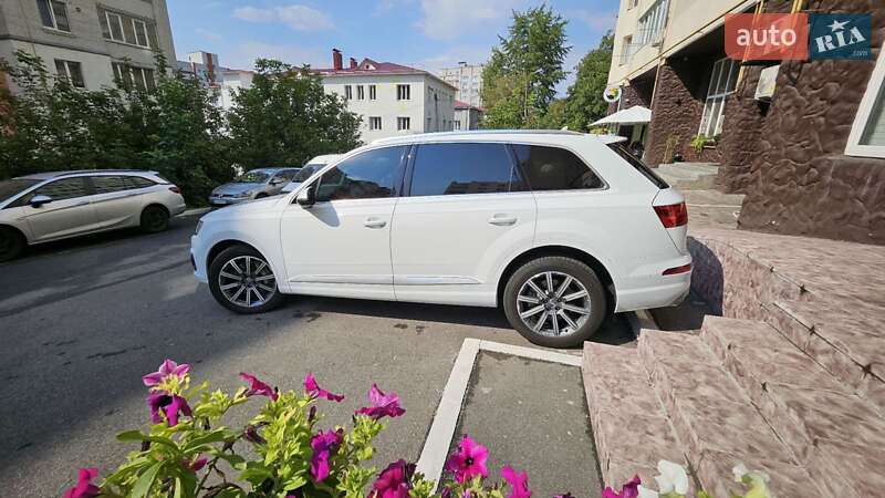 Позашляховик / Кросовер Audi Q7 2016 в Хмельницькому