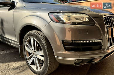 Позашляховик / Кросовер Audi Q7 2012 в Чернівцях