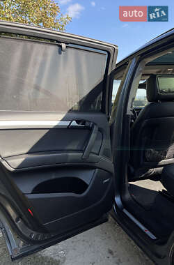 Внедорожник / Кроссовер Audi Q7 2011 в 