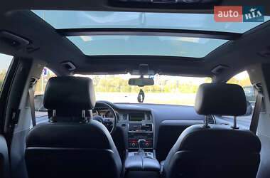 Внедорожник / Кроссовер Audi Q7 2014 в 