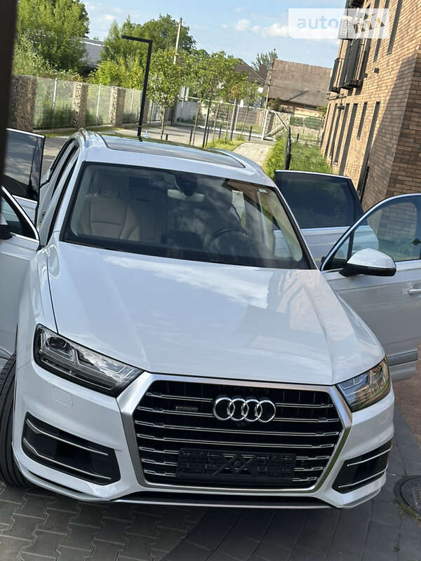 Внедорожник / Кроссовер Audi Q7 2016 в Ивано-Франковске