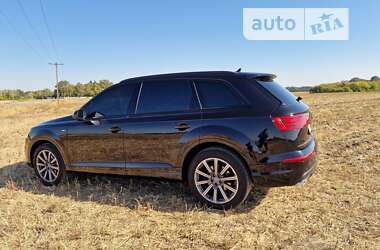 Позашляховик / Кросовер Audi Q7 2018 в Полтаві