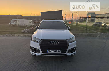 Позашляховик / Кросовер Audi Q7 2016 в Києві