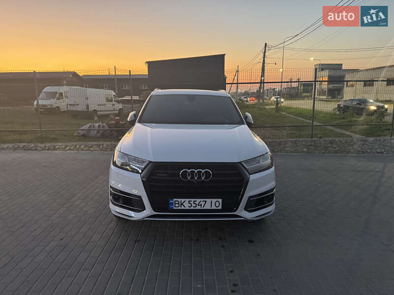 Audi Q7 2016