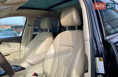Позашляховик / Кросовер Audi Q7 2016 в 